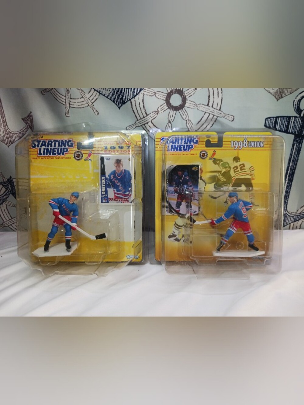 Starting Line-Up Figures / NHL Wayne Gretzky-New York Rangers 1997 & 1998